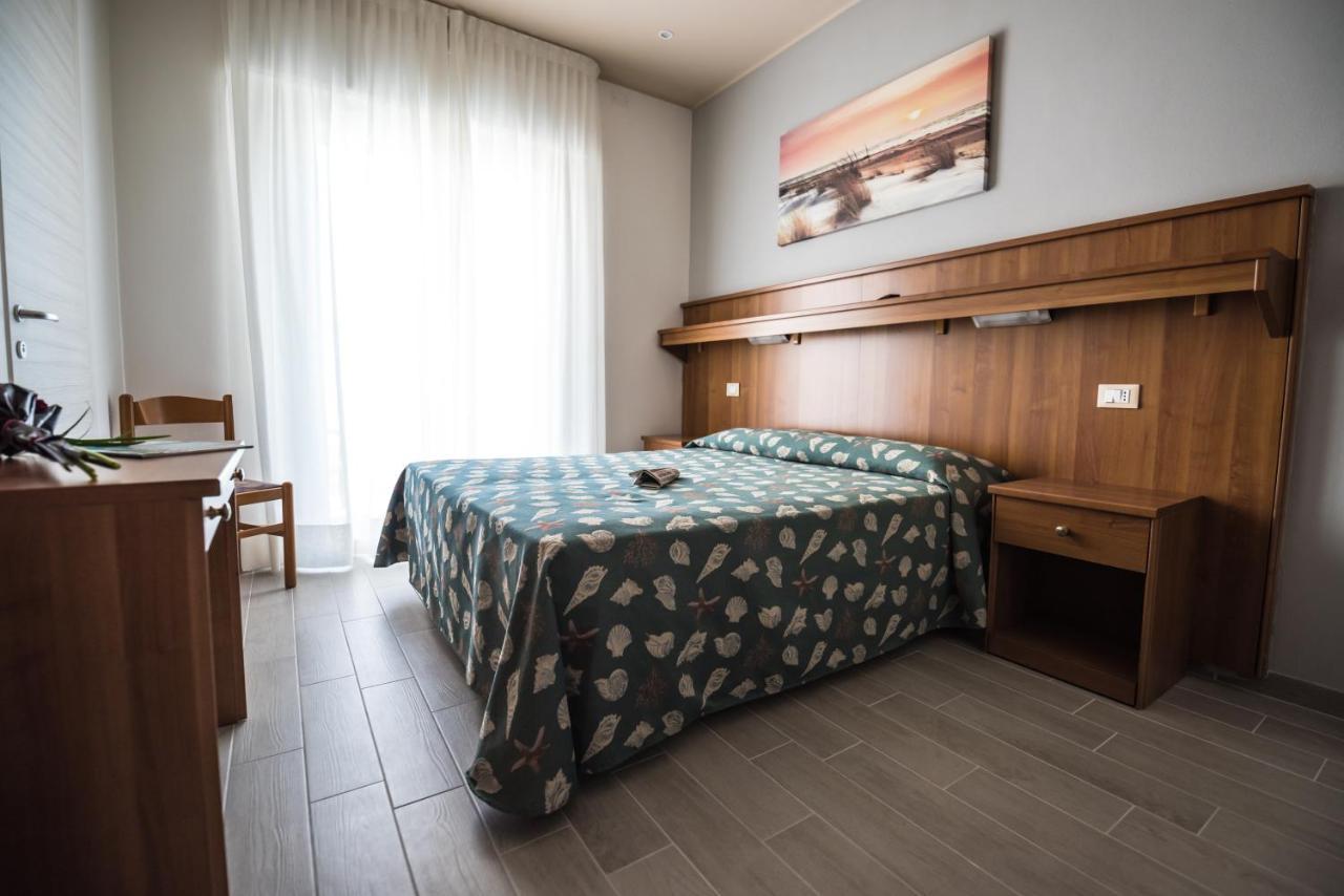Hotel Jesolo Sand Екстериор снимка